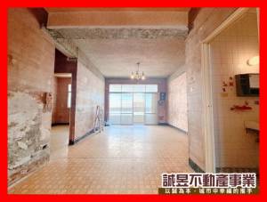 誠昱/前鎮修文街待整修.